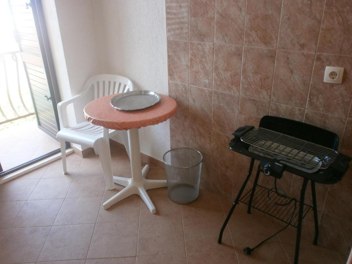 Apartments By The Sea Podgora, Makarska - 12326 Esterno foto